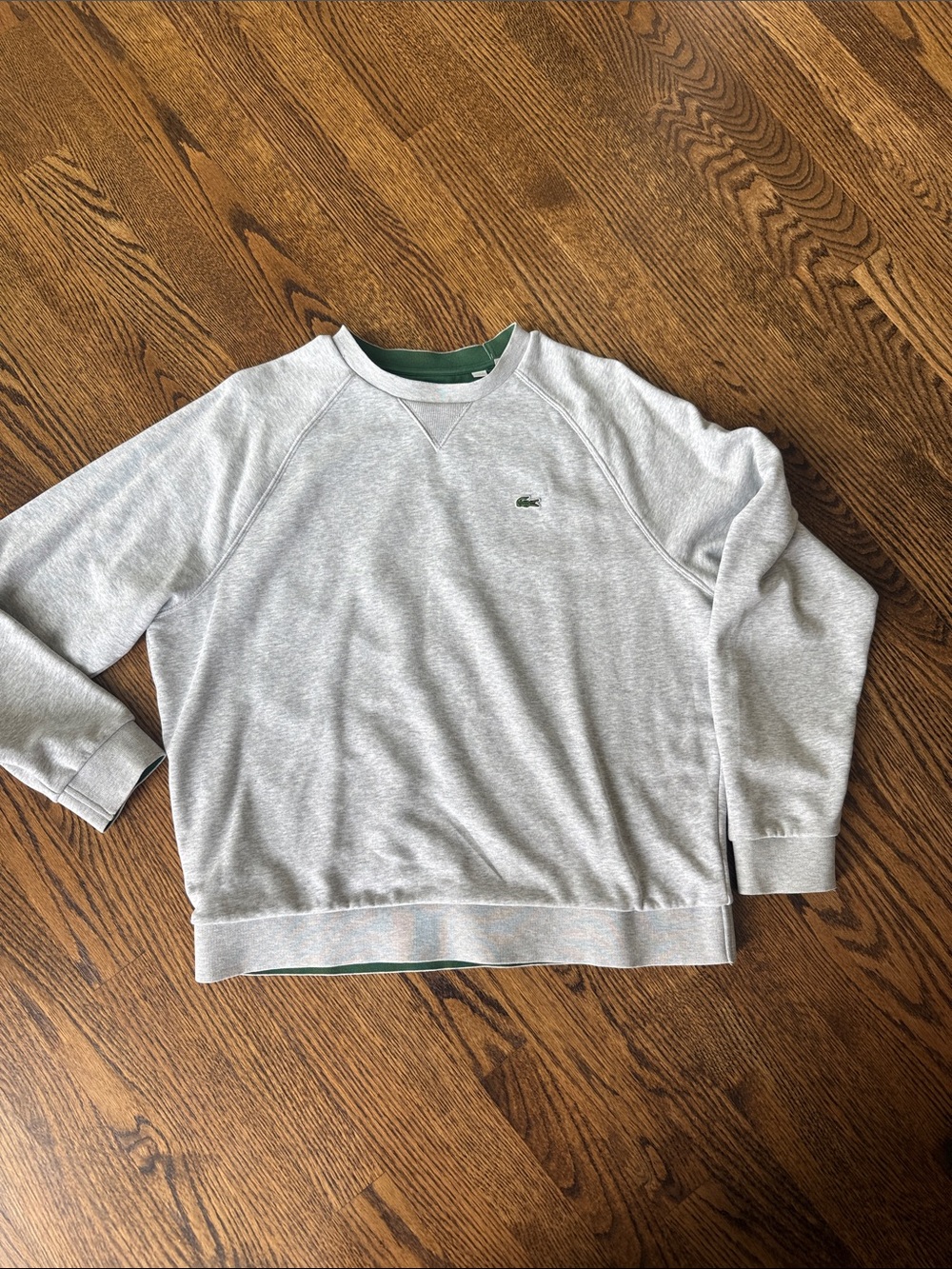 Lacoste Men's Light Gray Crewneck Sweatshirt with Green Croc